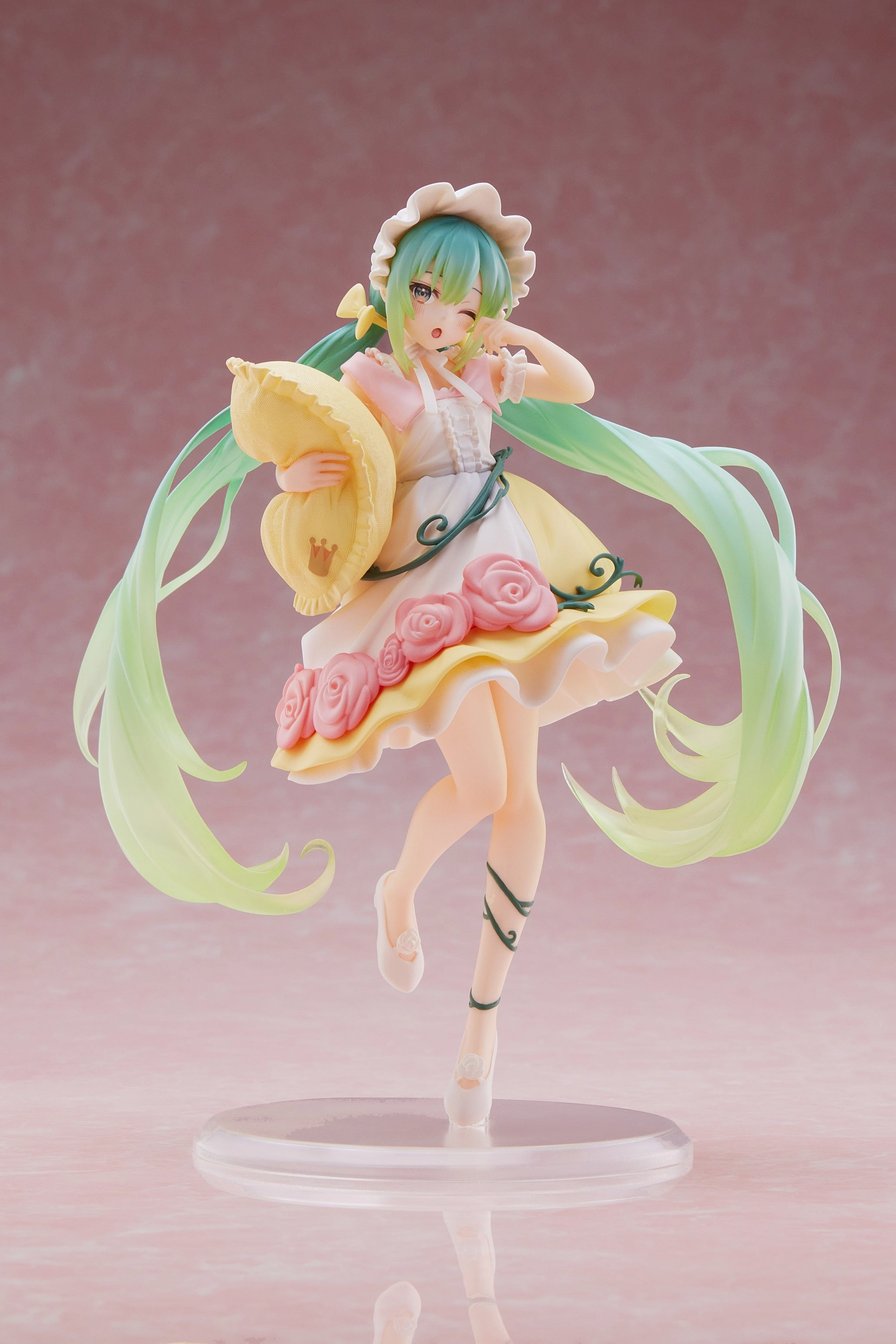 Hatsune Miku Wonderland Figure Sleeping Beauty (rerun) Established Maker Designer creation
