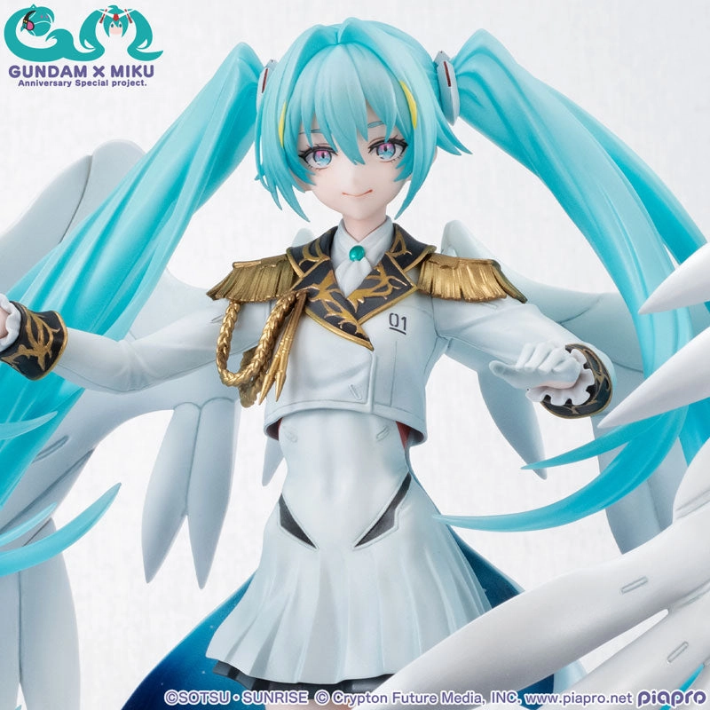 LUCREA SERIES Mobile Suit Gundam 45th Anniversary X Hatsune Miku: Hatsune Miku X Wing Gundam Zero EW Rubber Toy Free Shipping