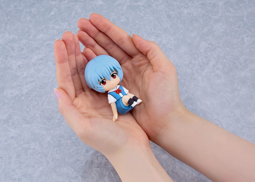 Limited Toy Collectible Showcase Nendoroid Plus: Rei Ayanami Rubber Mascot