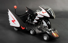 Batman (1966) Batcycle with Sidecar (Ultimate Signature Ed.) 1/6 Scale Collectible Congratulations Present Mecha Robot